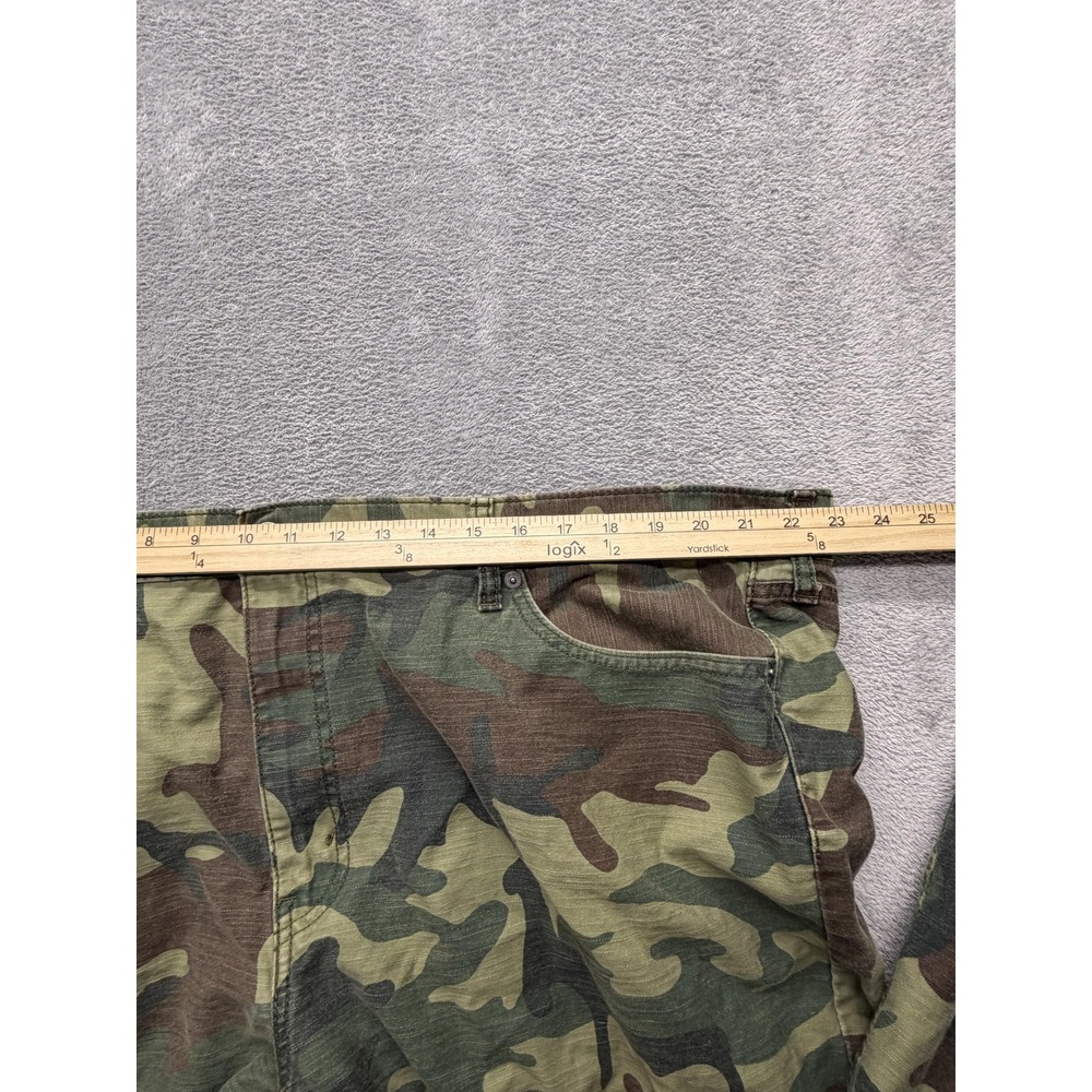 Levis 541 Pants Mens Measured 46x31 Green Camo Tapered 100% Cotton Pants Casual - Picture 4 of 8